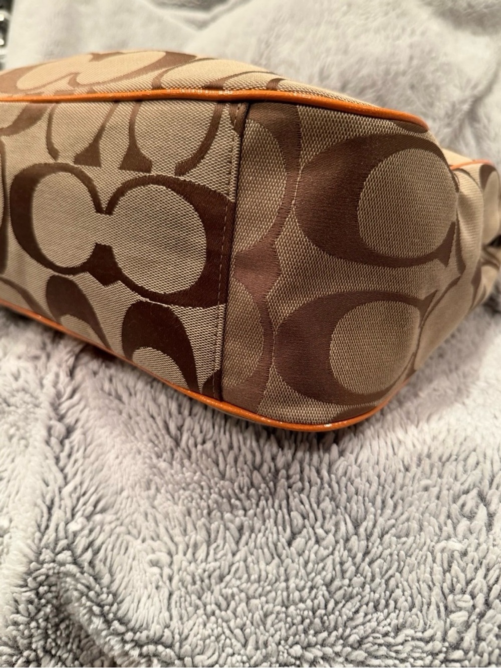 Coach convertible hobo handbag classic jacquard signature “C” - Picture 11 of 13
